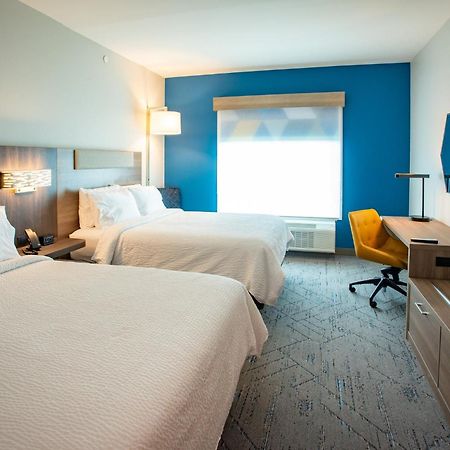 Holiday Inn Express & Suites Pensacola Airport North - I-10 By Ihg Ferry Pass Buitenkant foto