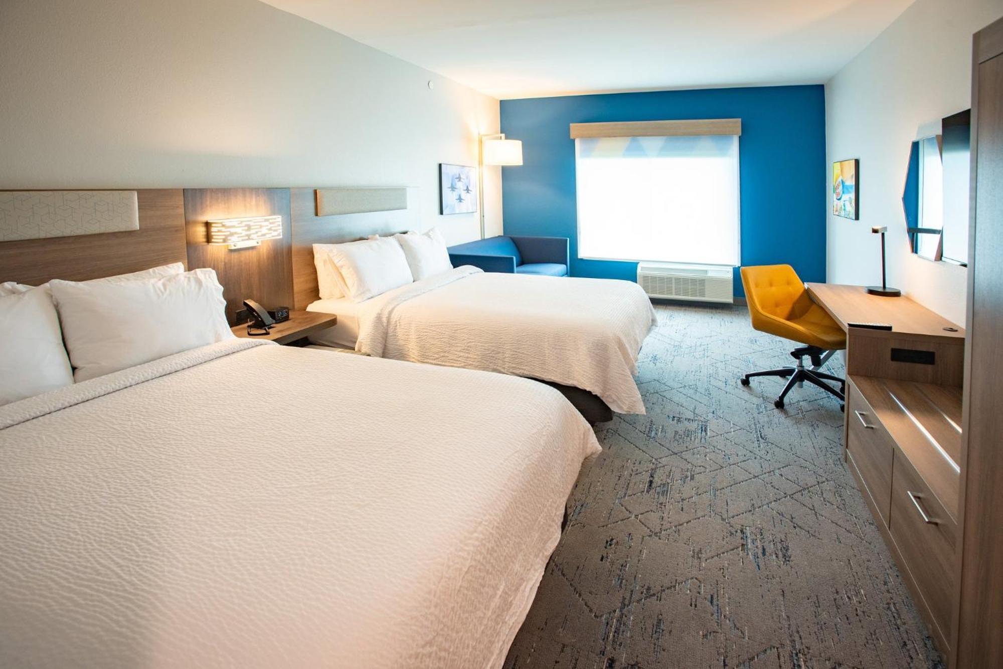 Holiday Inn Express & Suites Pensacola Airport North - I-10 By Ihg Ferry Pass Buitenkant foto